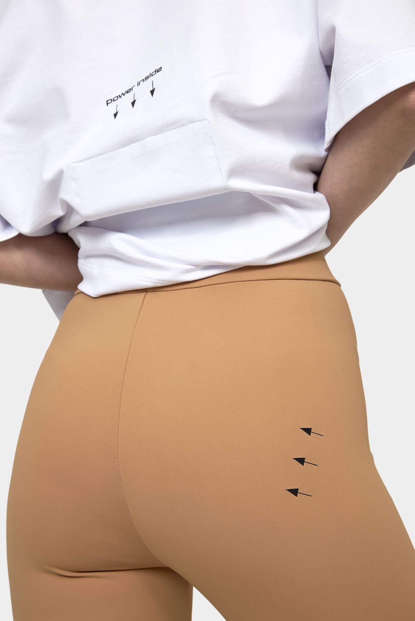 Beige short leggings WATER SHINE