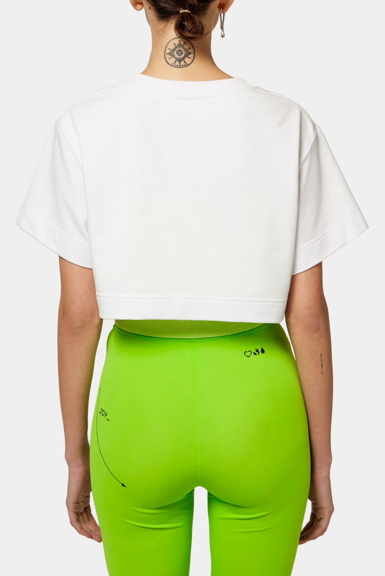 White crop top CLOSE YOUR EYES…